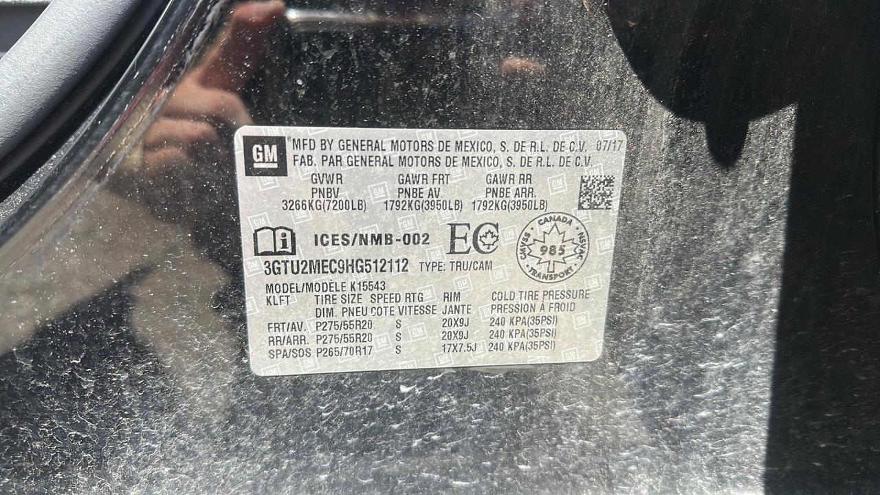 2017 GMC Sierra 1500 4WD Crew Cab 143.5  SLE Photo