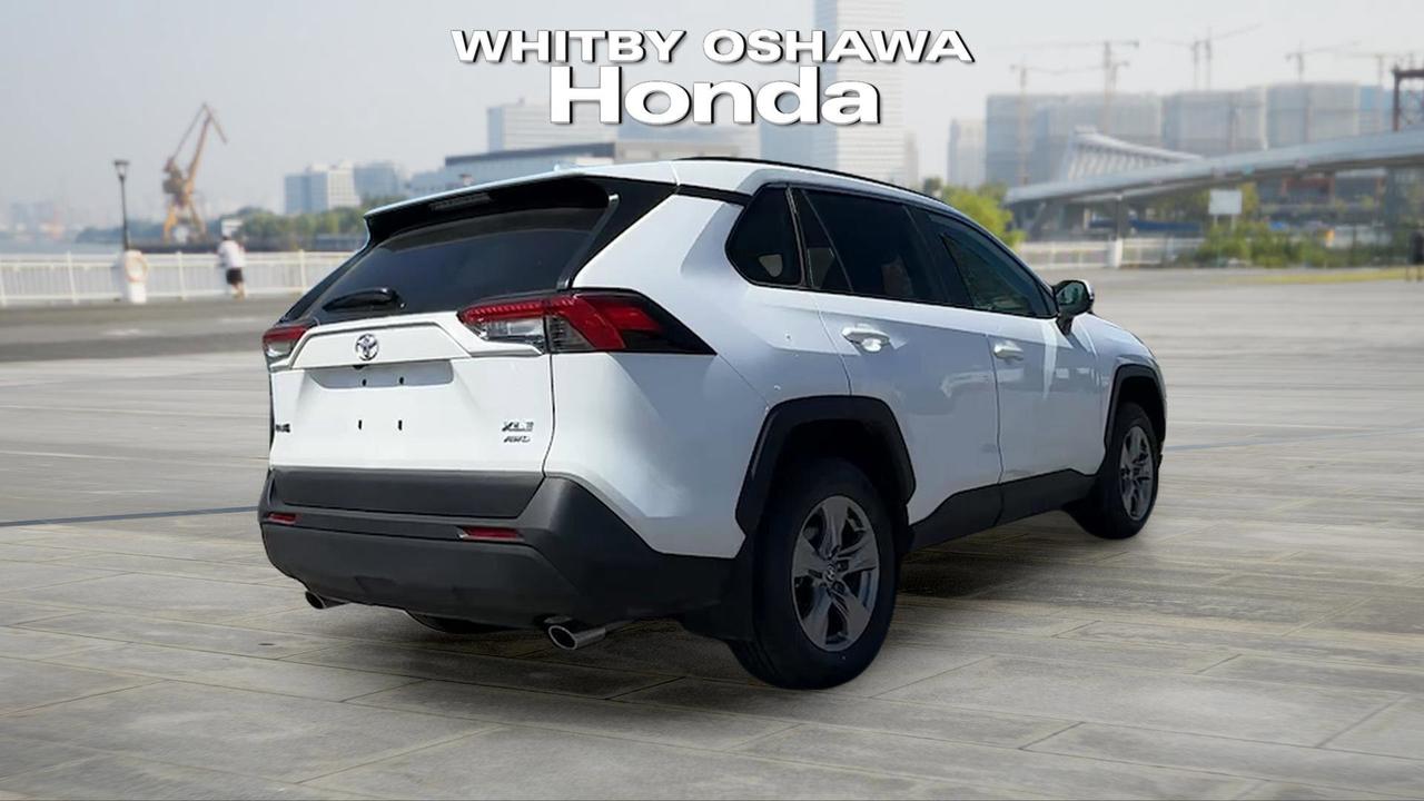 2025 Toyota RAV4 XLE AWD Photo