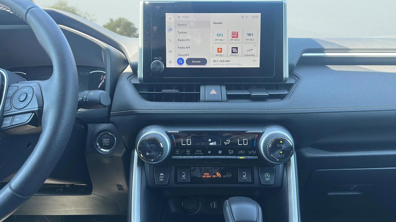 2025 Toyota RAV4 XLE AWD Photo