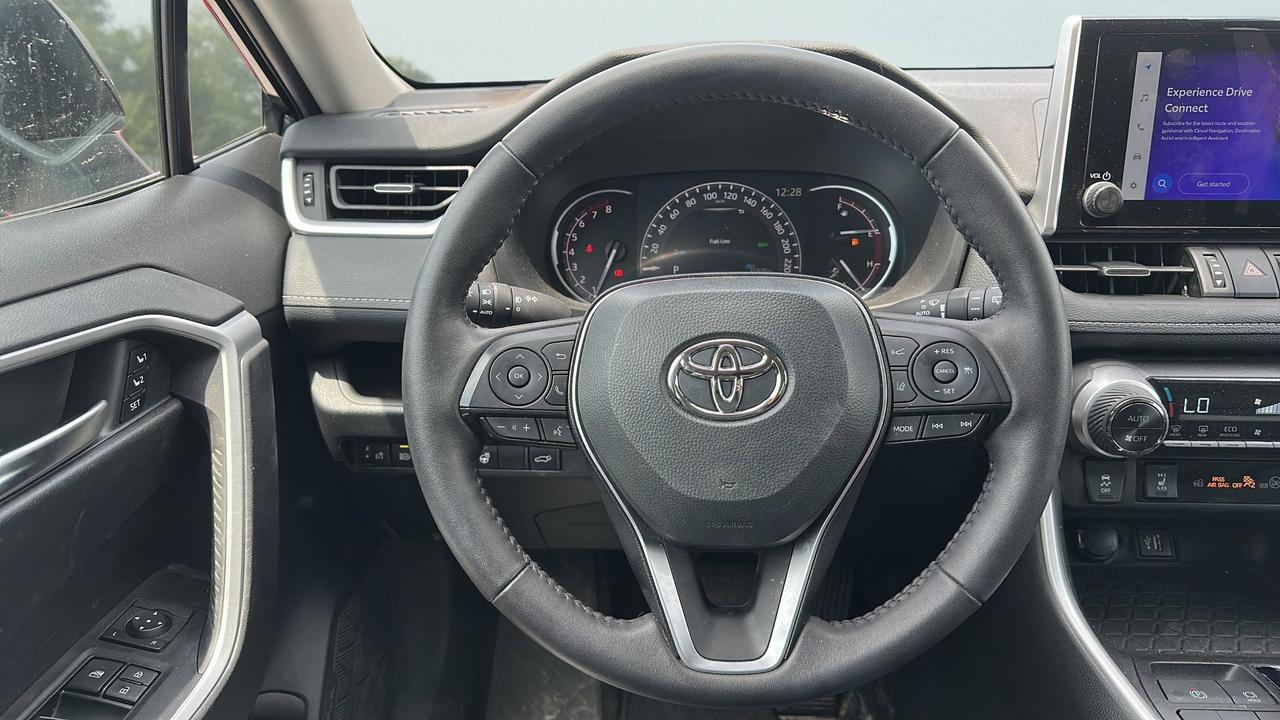 2024 Toyota RAV4 XLE AWD Photo