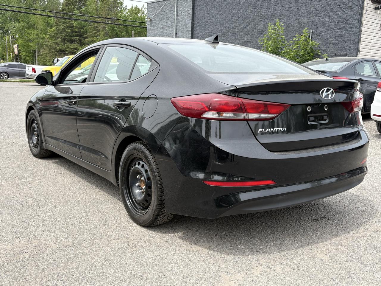 2018 Hyundai Elantra GL Photo