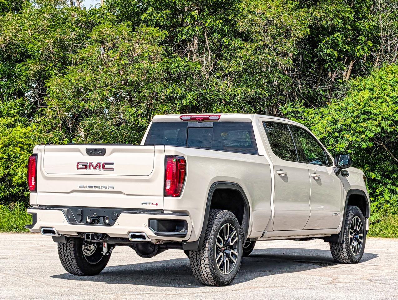 2026 GMC Sierra 1500 AT4 Photo