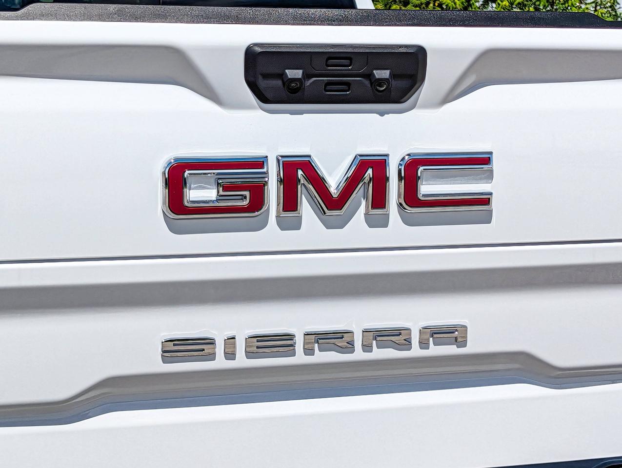 2026 GMC Sierra 1500 AT4 Photo