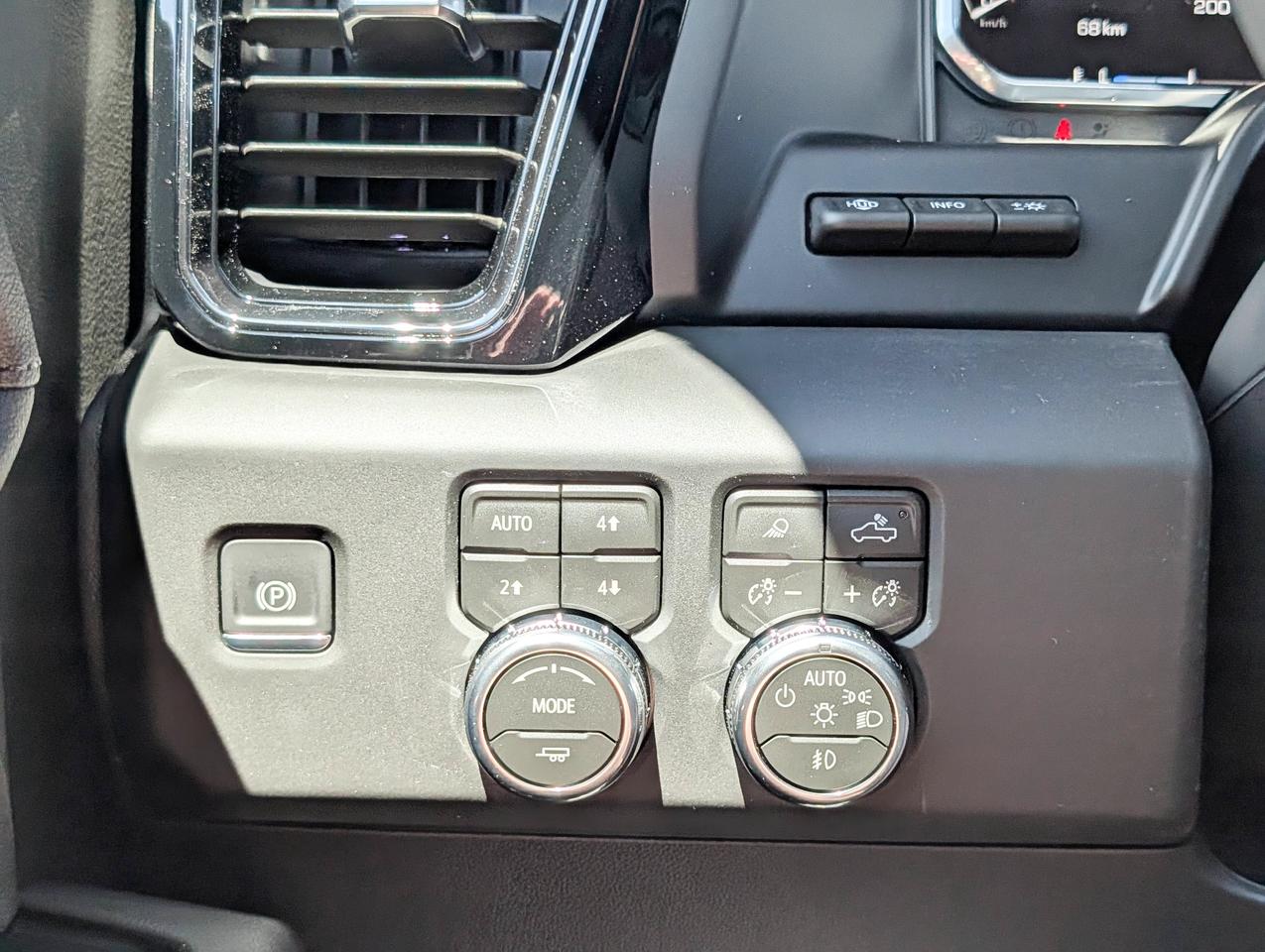 2026 GMC Sierra 1500 AT4 Photo