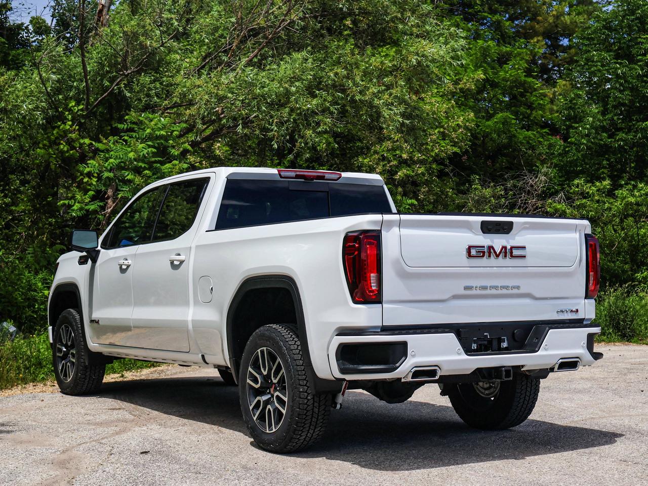 2026 GMC Sierra 1500 AT4 Photo