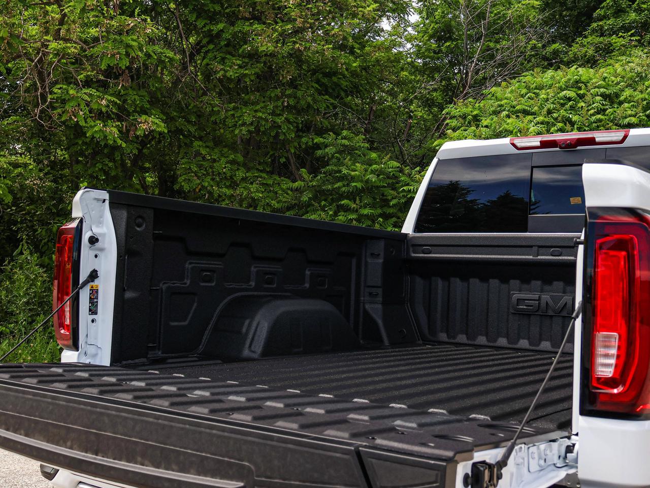 2026 GMC Sierra 1500 AT4 Photo