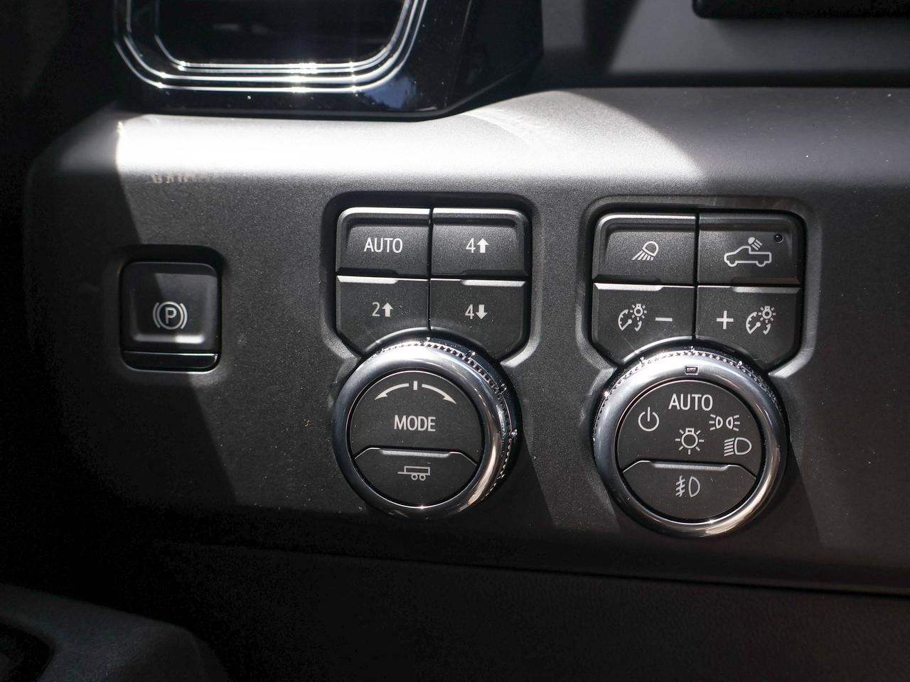 2026 GMC Sierra 1500 AT4 Photo