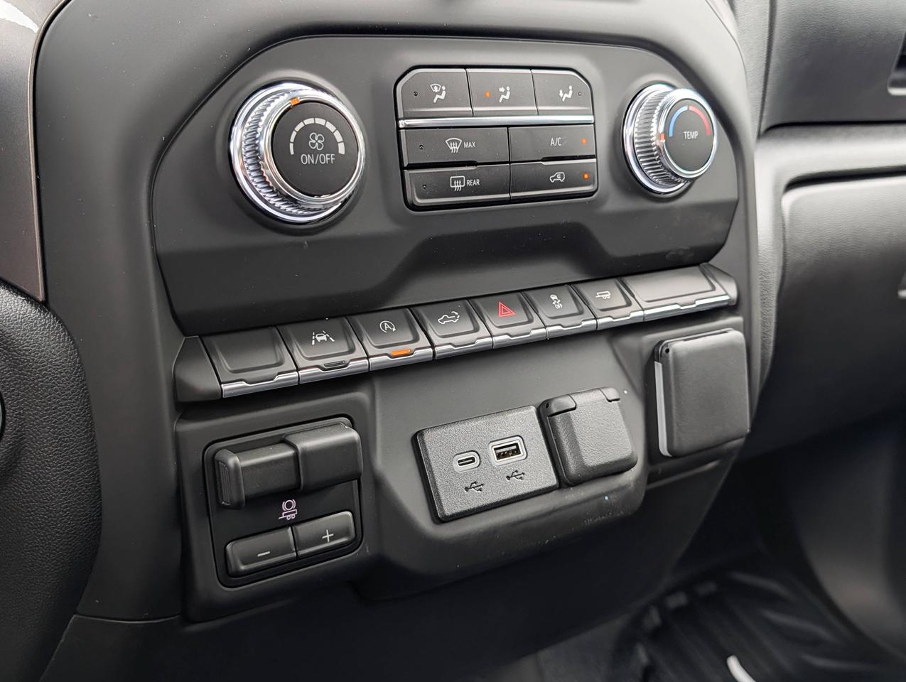 2026 GMC Sierra 1500 PRO Photo