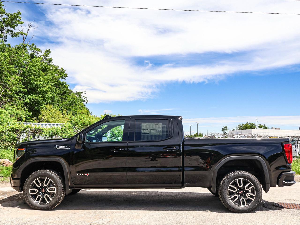 2026 GMC Sierra 1500 AT4 Photo