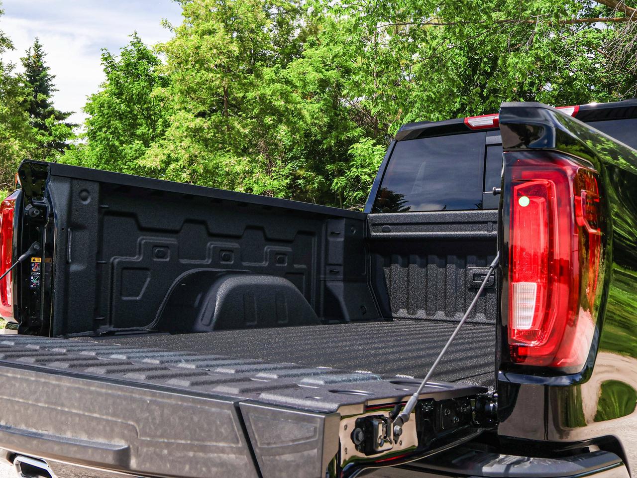 2026 GMC Sierra 1500 AT4 Photo