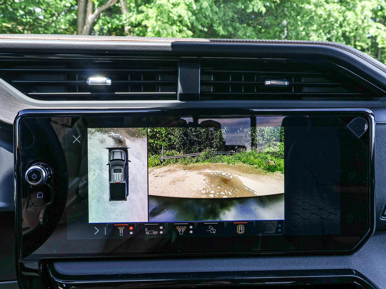 2026 GMC Sierra 1500 AT4 Photo