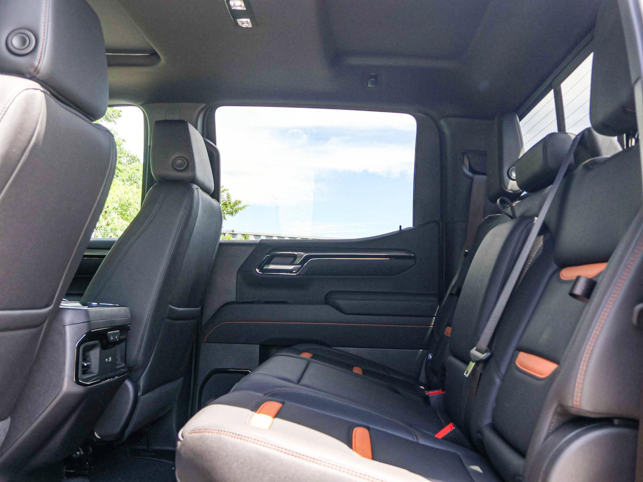 2026 GMC Sierra 1500 AT4 Photo