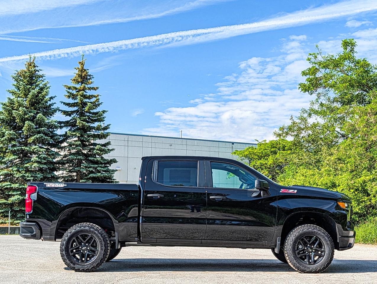 2026 Chevrolet Silverado 1500 Custom Trail Boss Photo