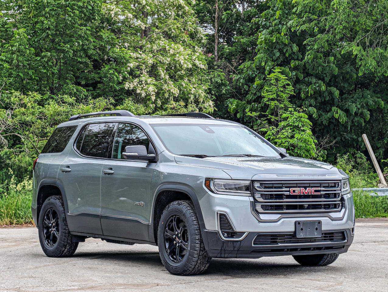 2023 GMC Acadia AT4 Photo