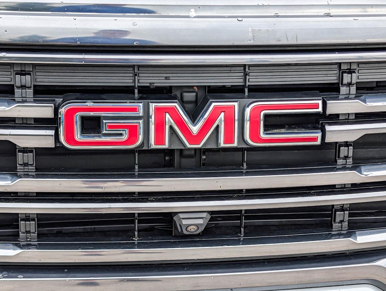 2023 GMC Acadia AT4 Photo
