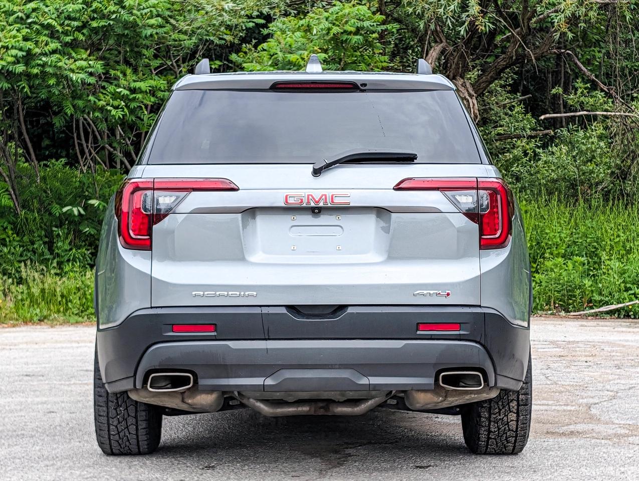 2023 GMC Acadia AT4 Photo