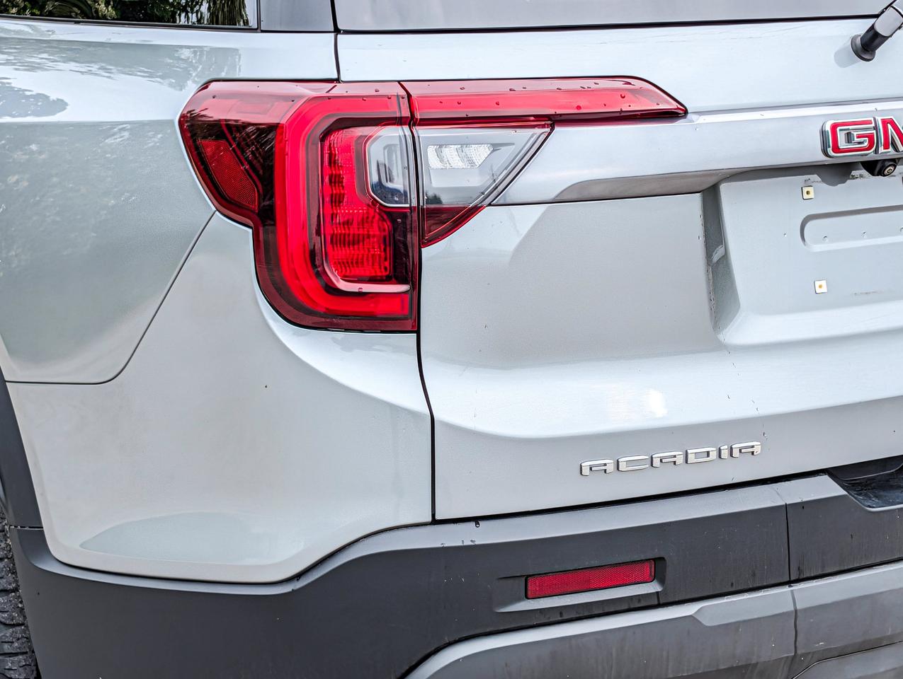 2023 GMC Acadia AT4 Photo