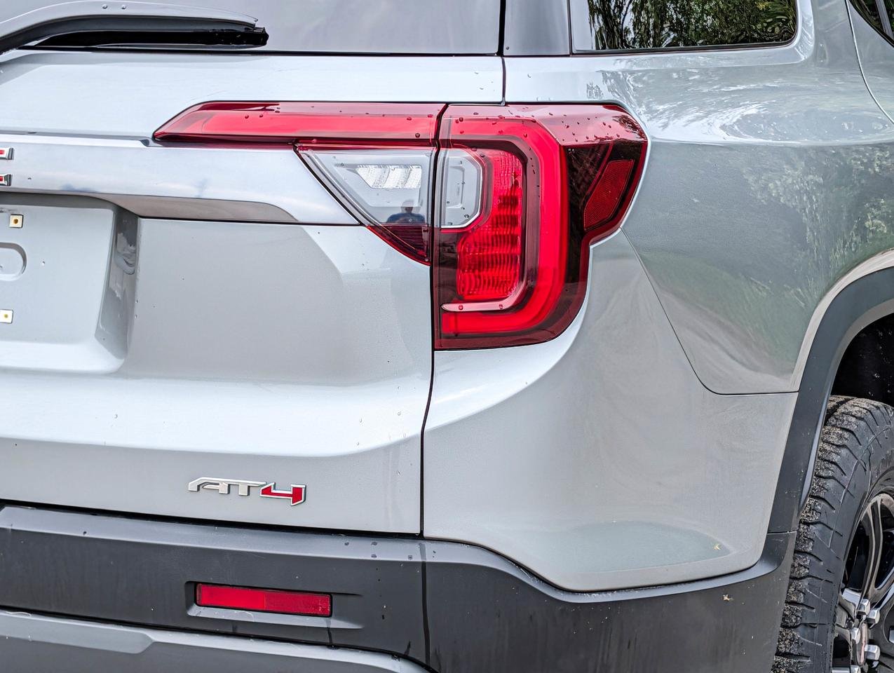 2023 GMC Acadia AT4 Photo