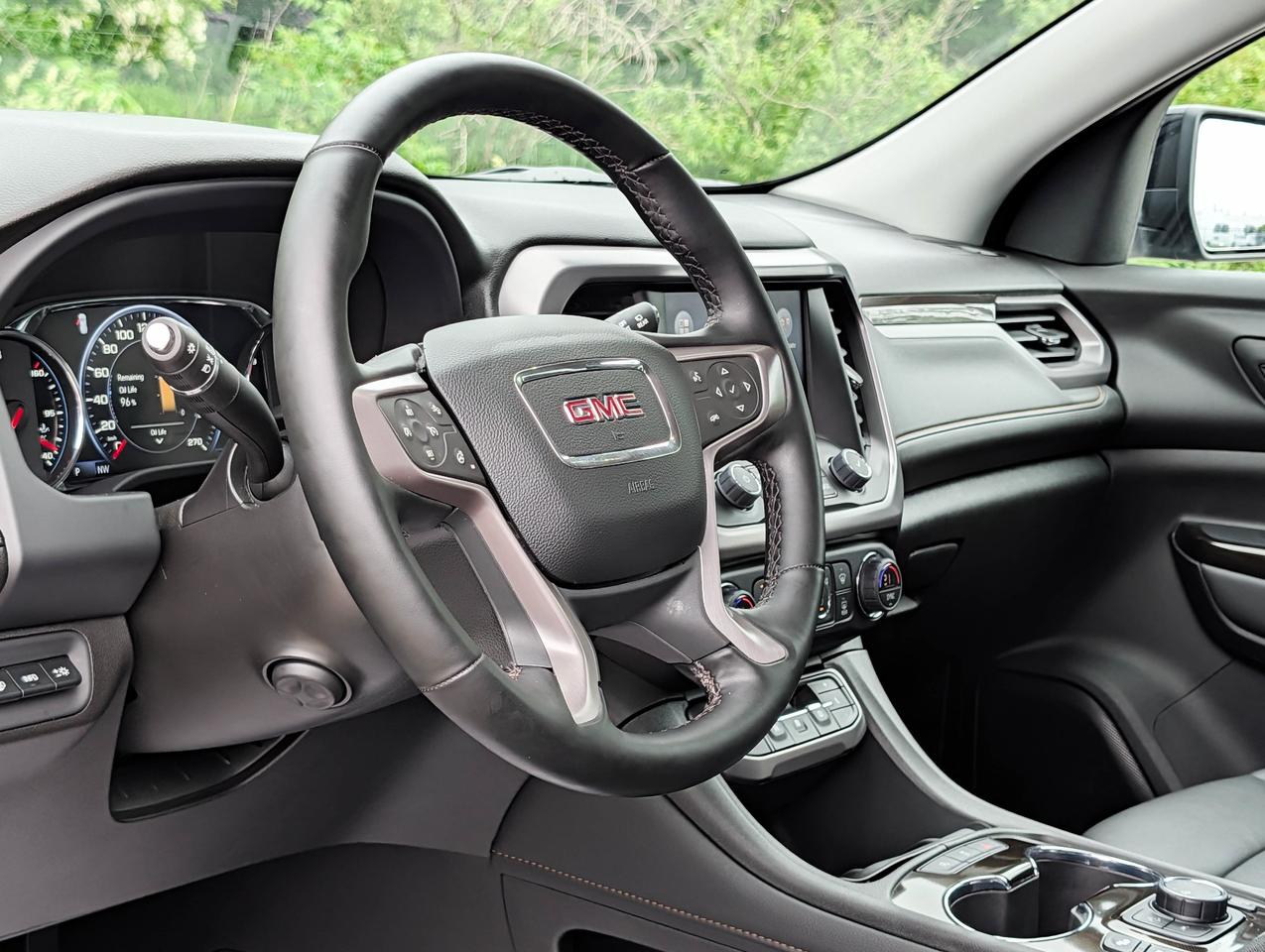 2023 GMC Acadia AT4 Photo