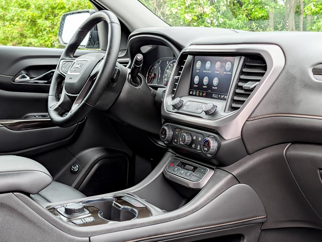 2023 GMC Acadia AT4 Photo