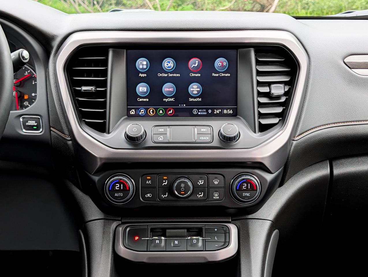 2023 GMC Acadia AT4 Photo