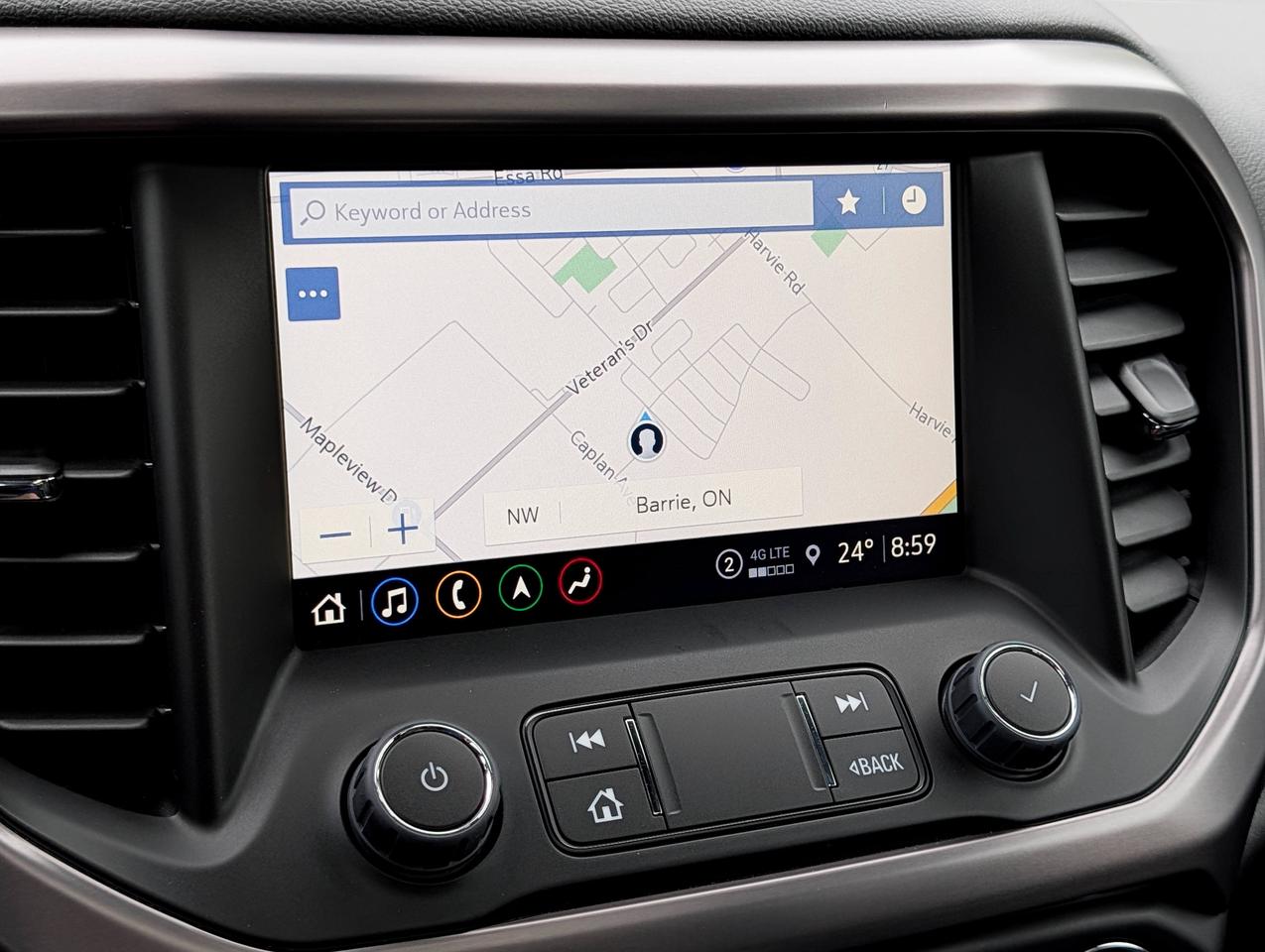 2023 GMC Acadia AT4 Photo