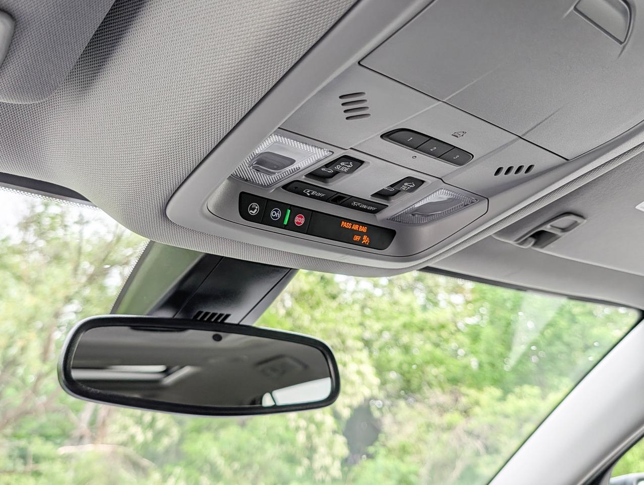 2023 GMC Acadia AT4 Photo