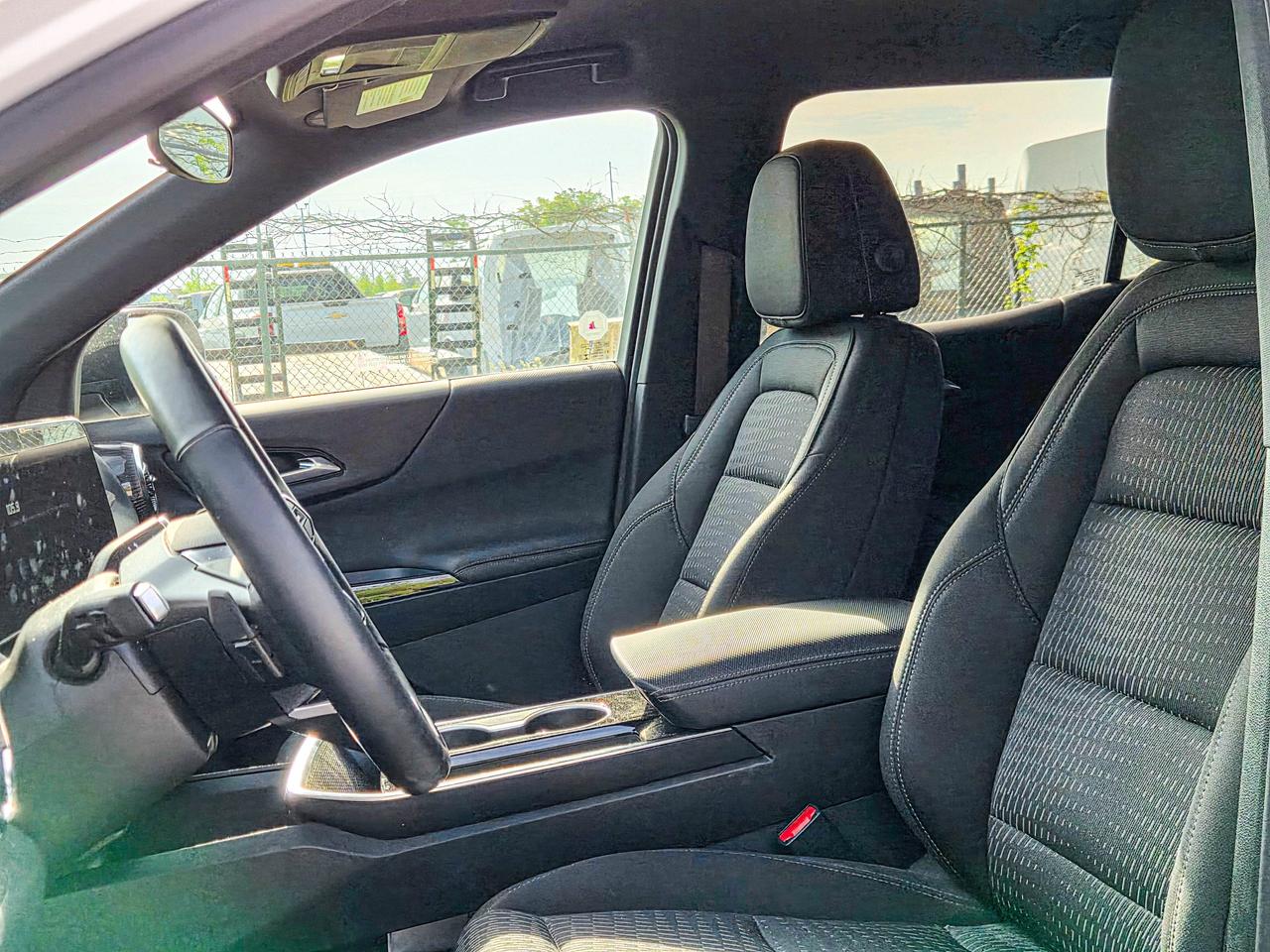 2025 Chevrolet Equinox AWD LT Photo
