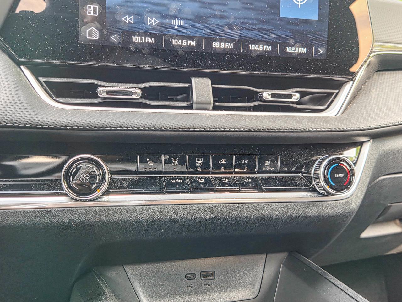 2025 Chevrolet Equinox AWD LT Photo