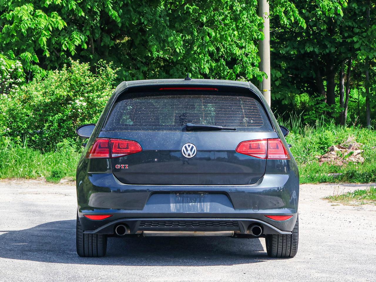 2017 Volkswagen Golf GTI Performance Photo