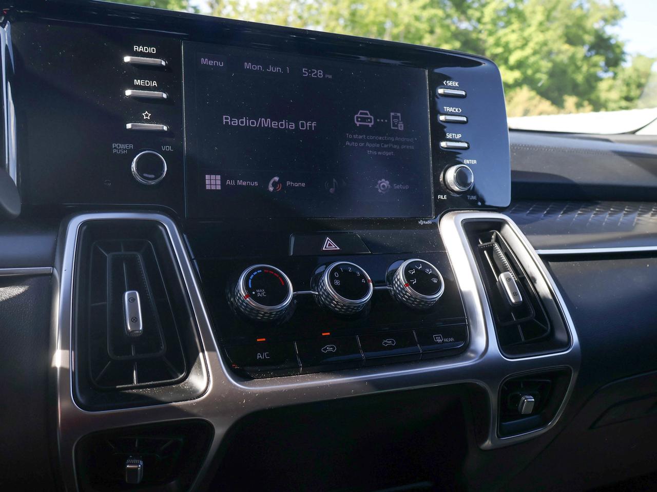 2021 Kia Sorento LX+ Photo