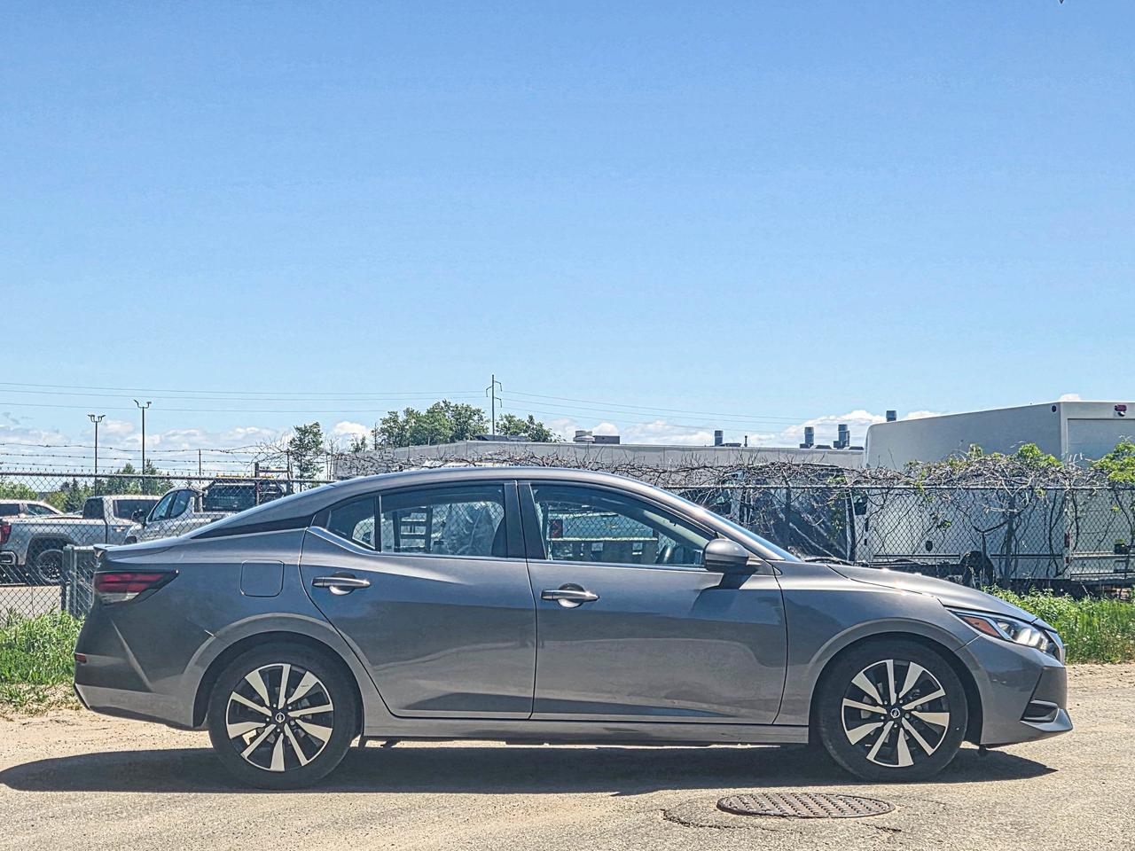 2022 Nissan Sentra SV Photo