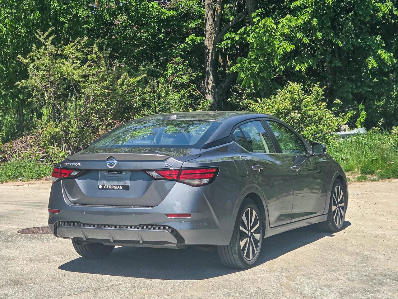 2022 Nissan Sentra SV Photo