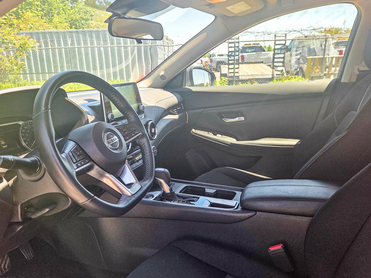 2022 Nissan Sentra SV Photo