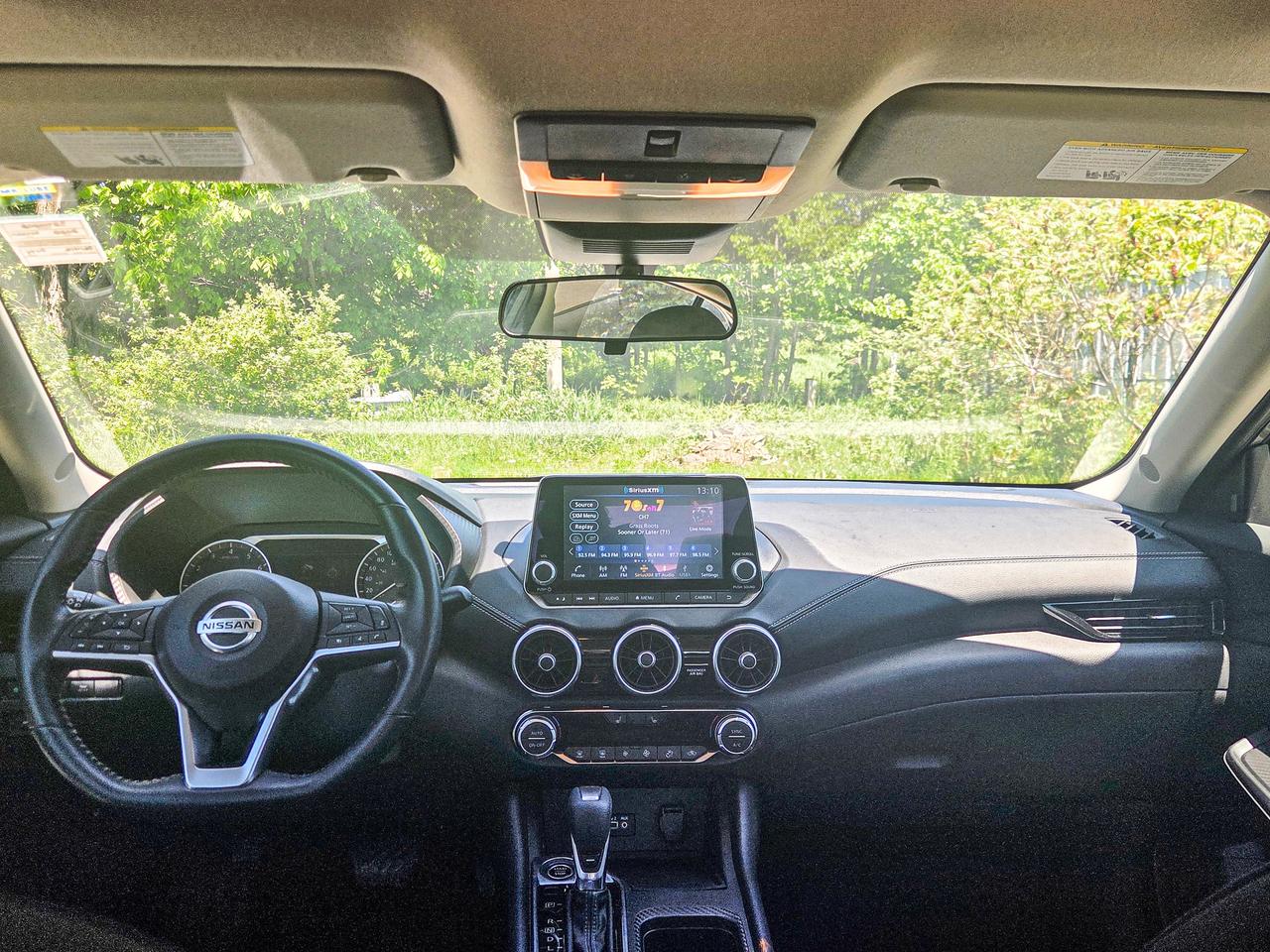 2022 Nissan Sentra SV Photo
