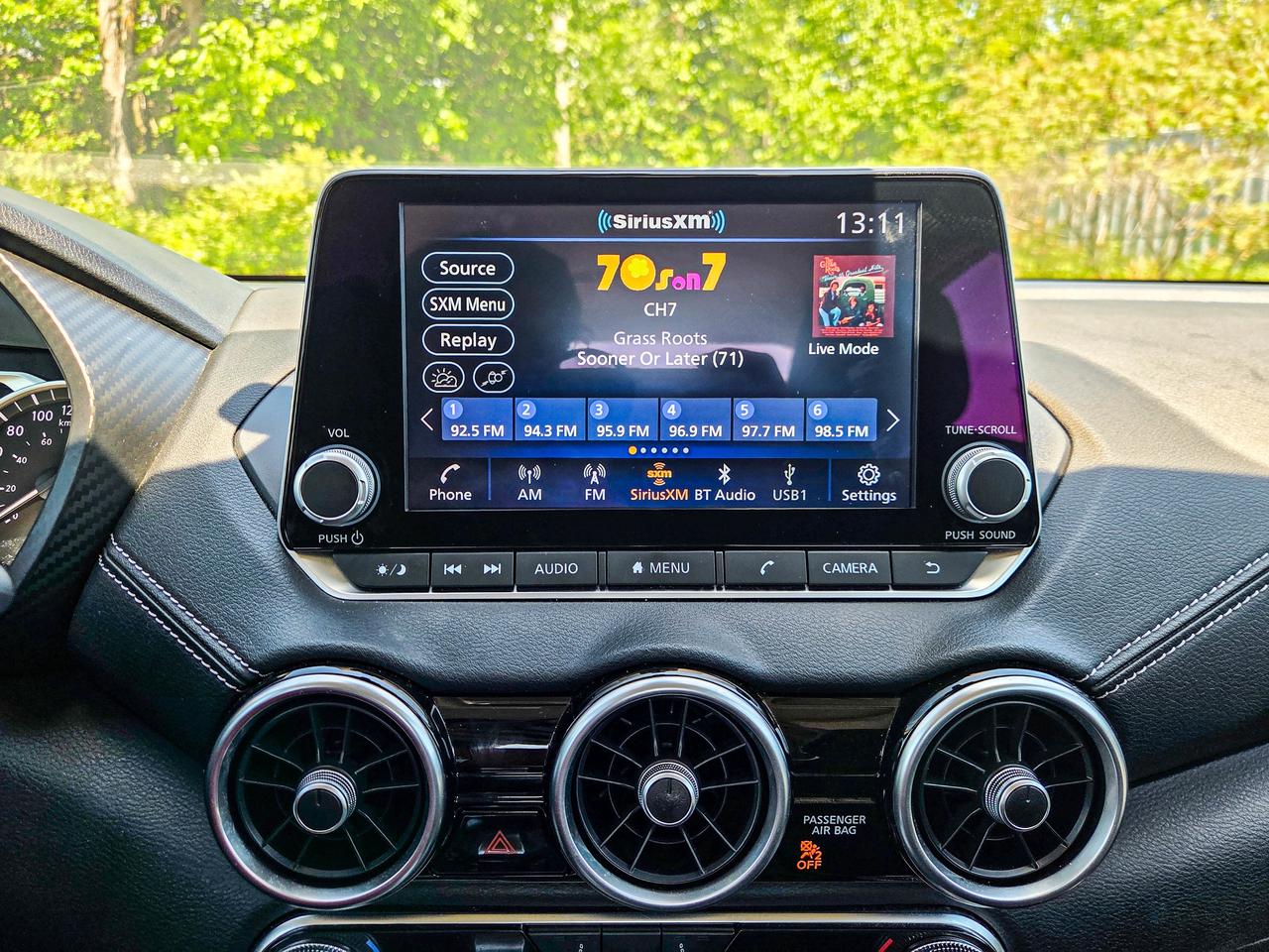 2022 Nissan Sentra SV Photo