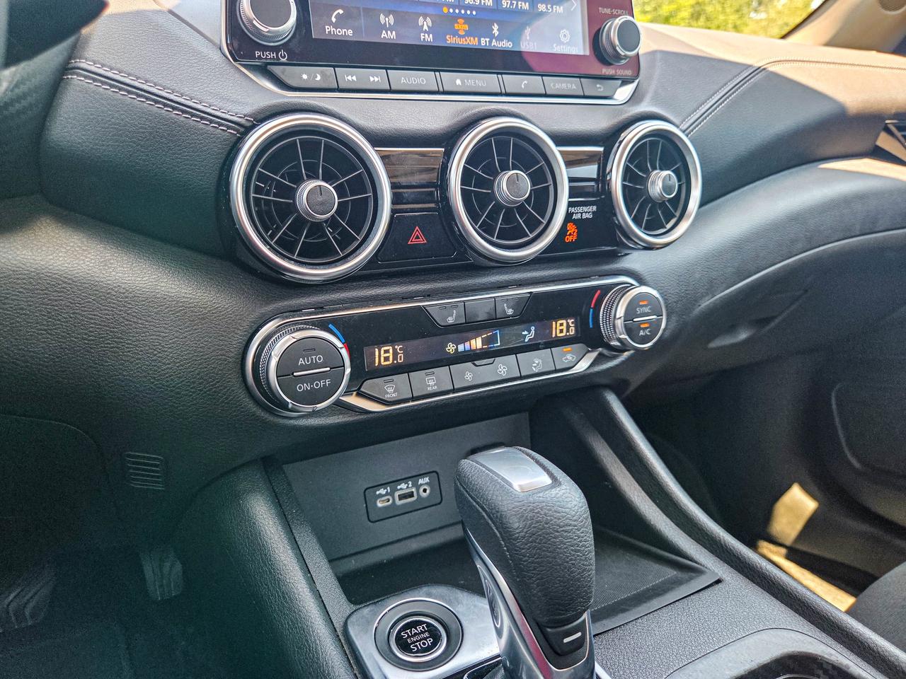 2022 Nissan Sentra SV Photo