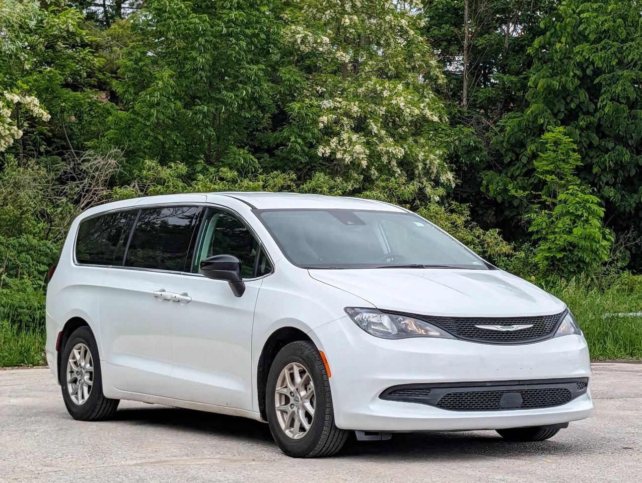 2024 Chrysler Grand Caravan SXT Photo