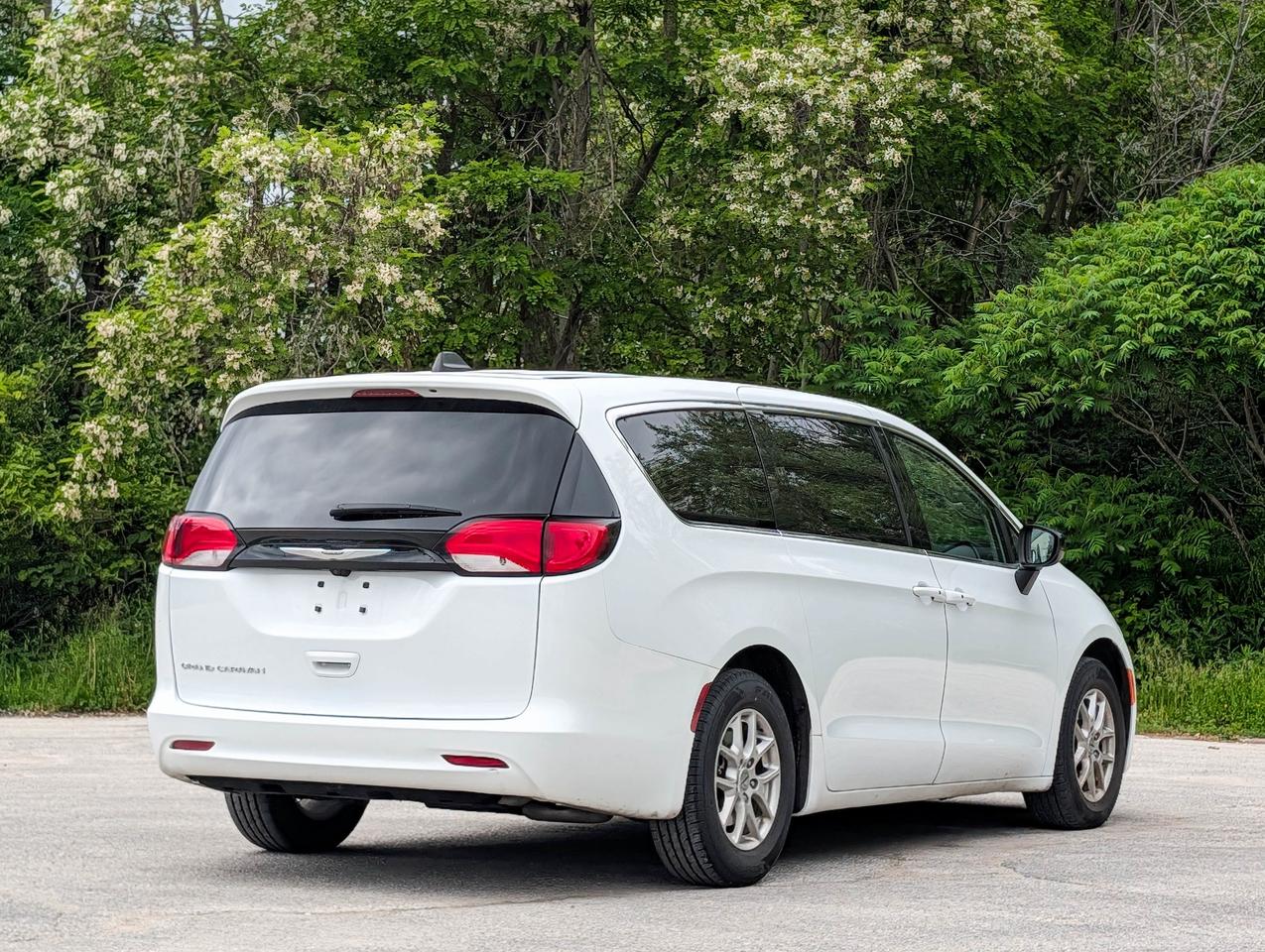 2024 Chrysler Grand Caravan SXT Photo