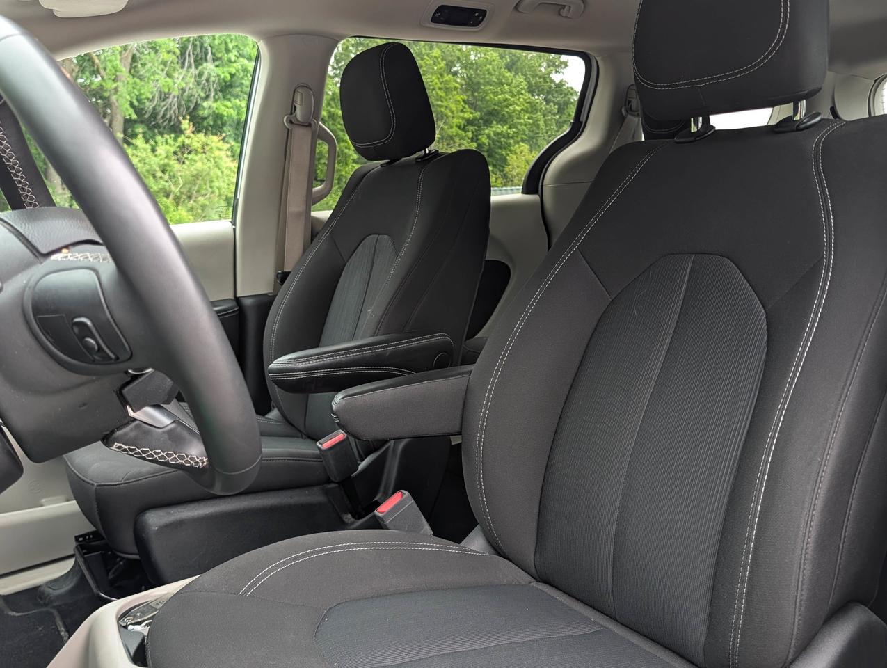 2024 Chrysler Grand Caravan SXT Photo