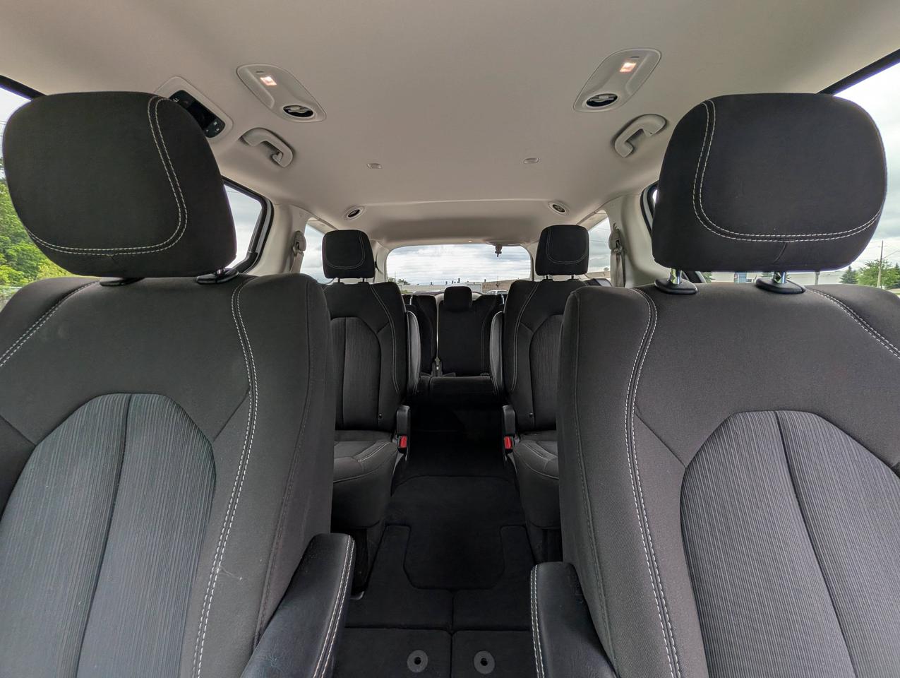 2024 Chrysler Grand Caravan SXT Photo