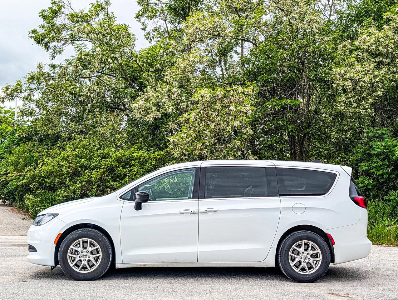 2024 Chrysler Grand Caravan SXT Photo
