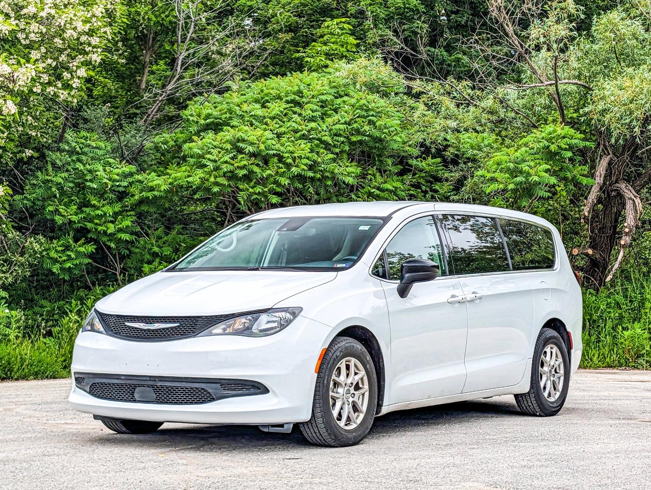 2024 Chrysler Grand Caravan SXT Photo