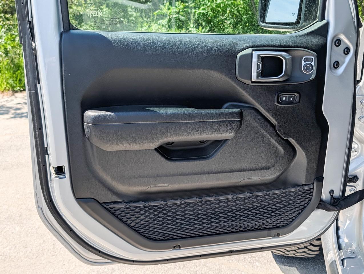 2023 Jeep Wrangler RUBICON Photo