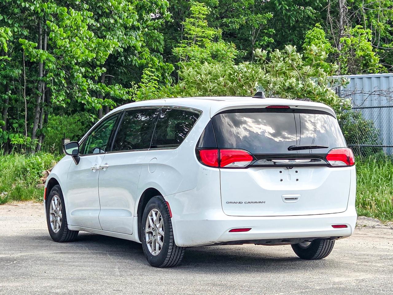 2024 Chrysler Grand Caravan SXT Photo