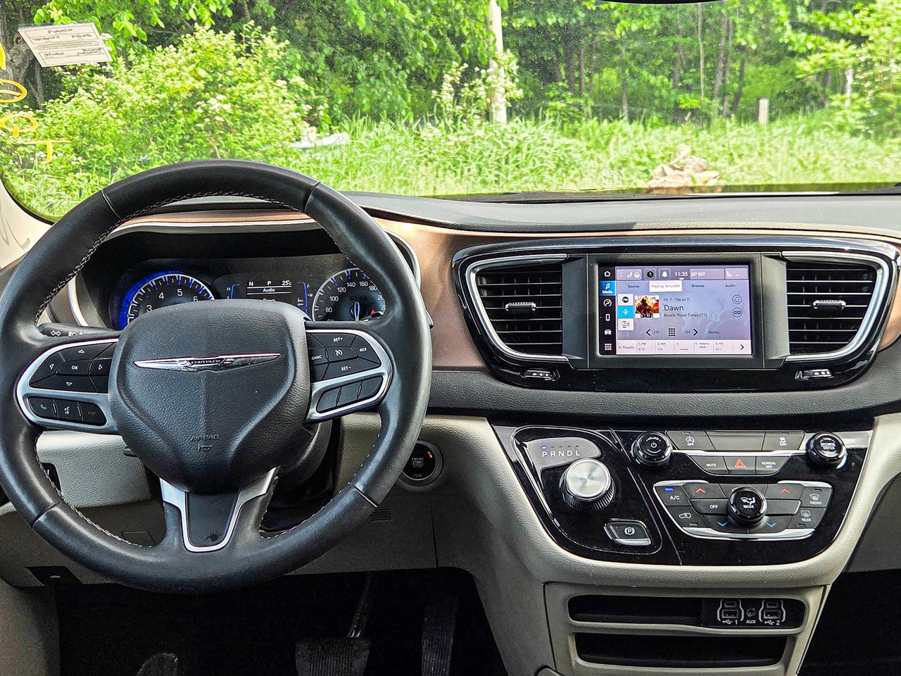 2024 Chrysler Grand Caravan SXT Photo