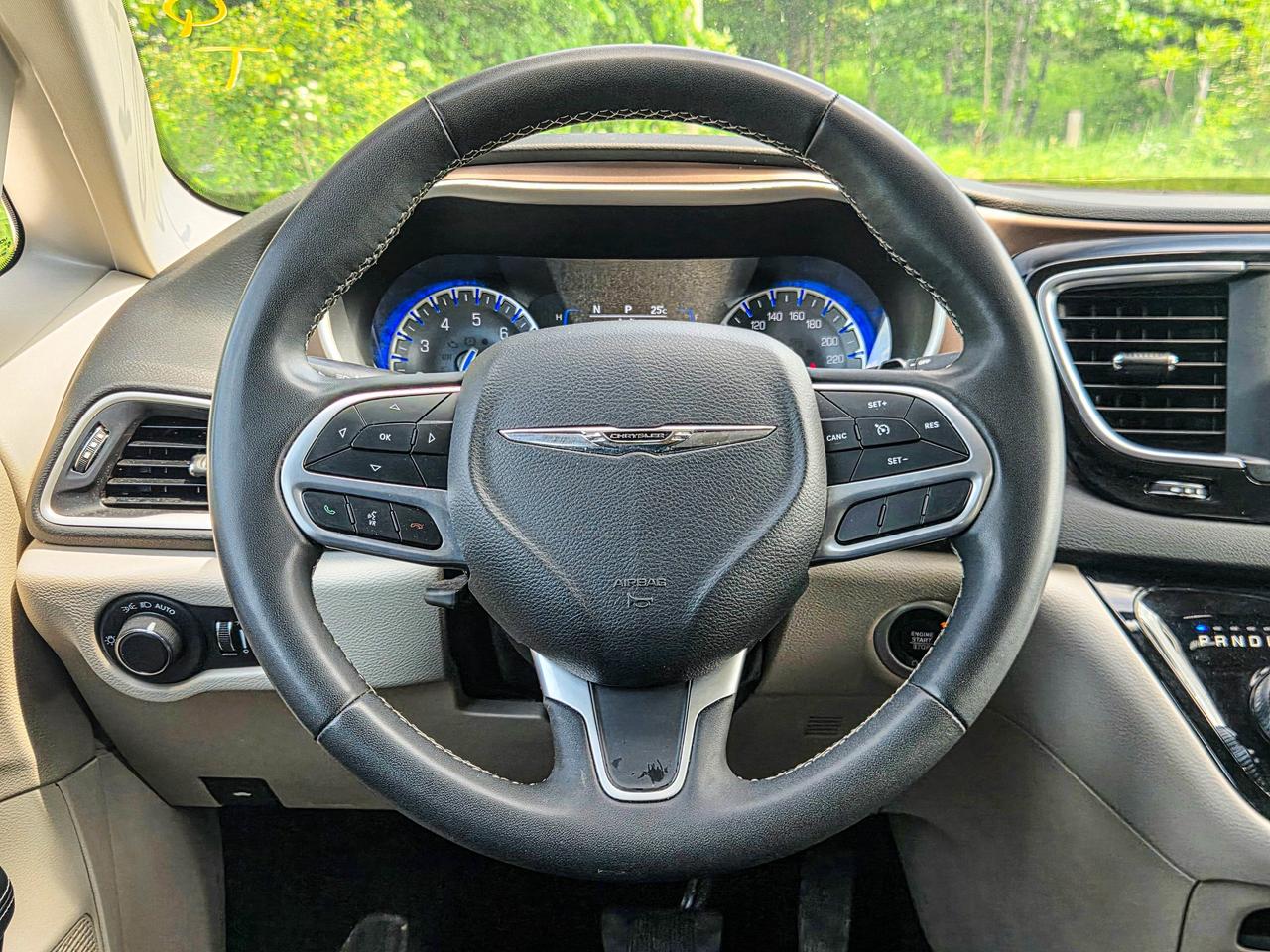 2024 Chrysler Grand Caravan SXT Photo