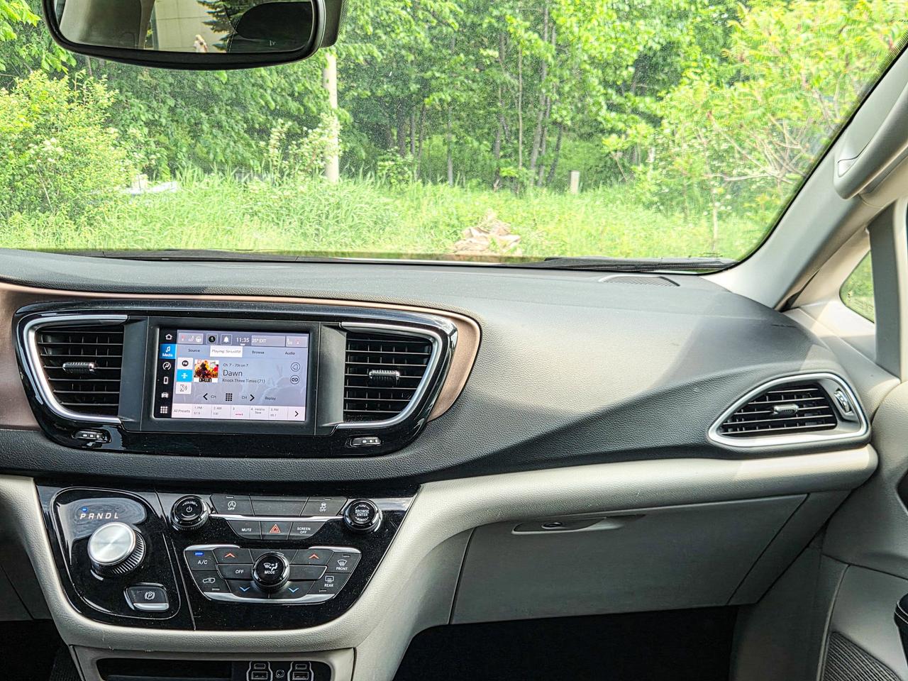 2024 Chrysler Grand Caravan SXT Photo