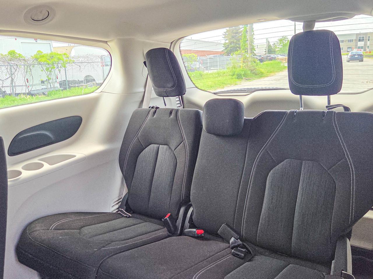 2024 Chrysler Grand Caravan SXT Photo