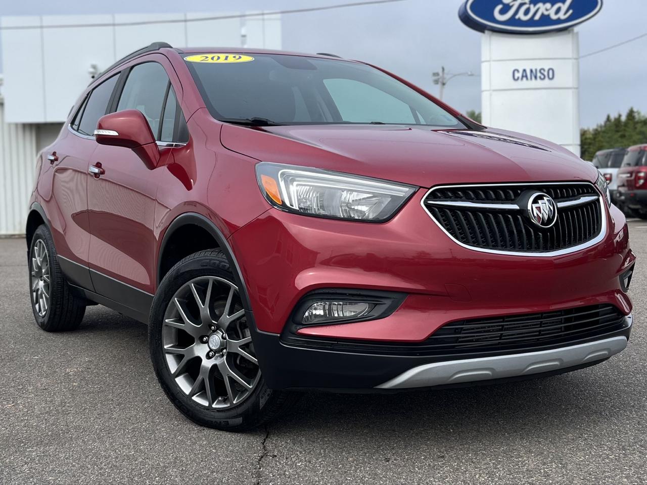 2019 Buick Encore Sport Touring AWD Photo0
